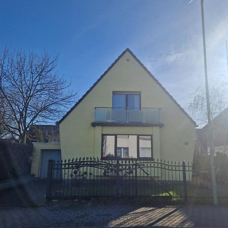 An Der Norf 65 Bitte Beachten Sie Die Check-In Und Check-Out Zeiten Neuss Exterior photo
